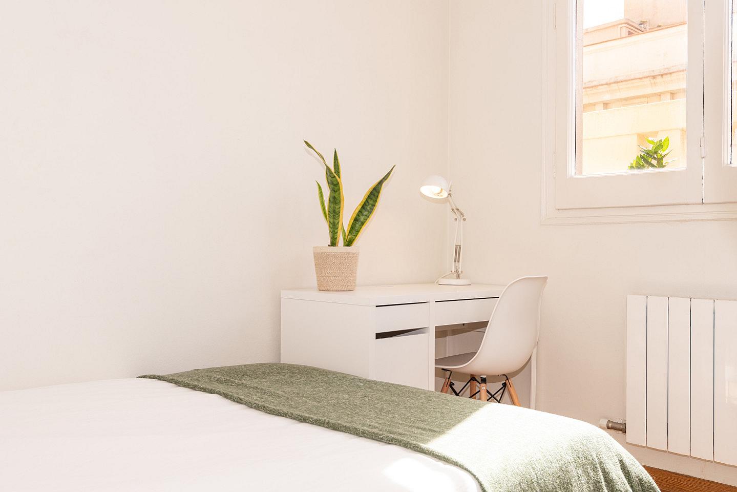 Sunny Double Room (TeoAt5) - Luxurious Penthouse Coliving with Terraces in Elegant Sant Gervasi Apartment - Gallery - 18