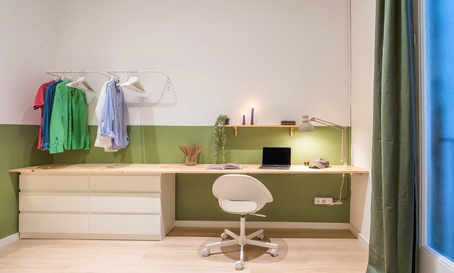  Double Room  -  Designer-Coliving Flat with Historic Charm in Barcelona's Gothic Quarter Apartment  - Gallery -  2