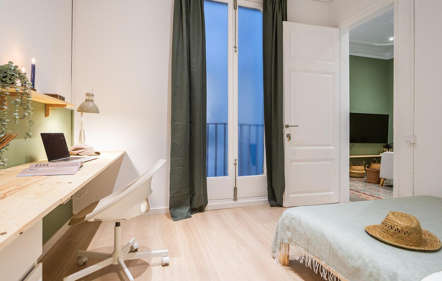  Double Room  -  Designer-Coliving Flat with Historic Charm in Barcelona's Gothic Quarter Apartment  - Gallery -  20