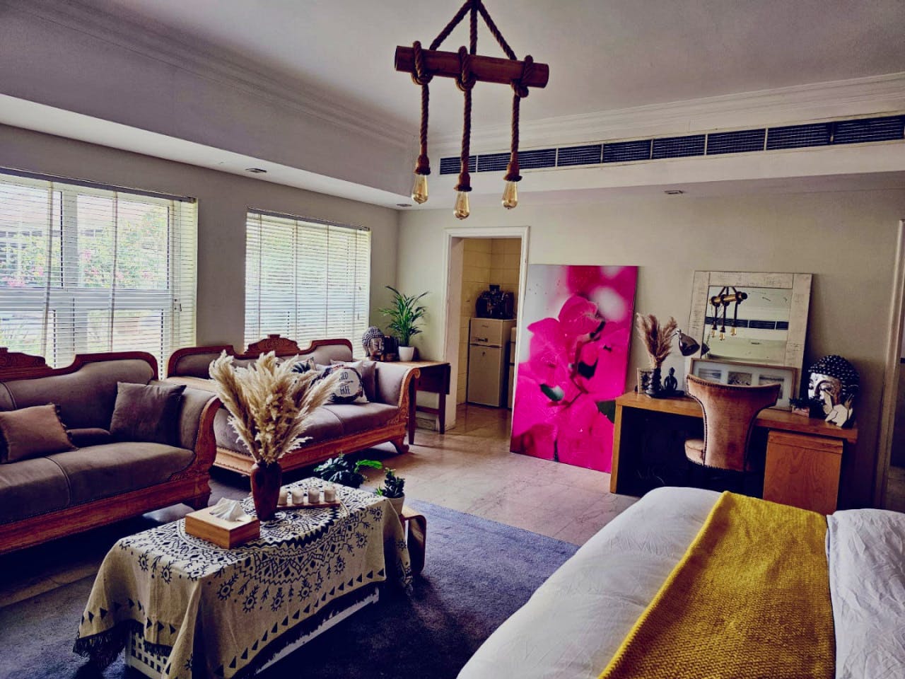  The Cottage  -  Elegant 19,000 Sq. Ft. Retreat: Luxurious Living with Private Garden, Pool, and Dual Kitchens  - Gallery -  6