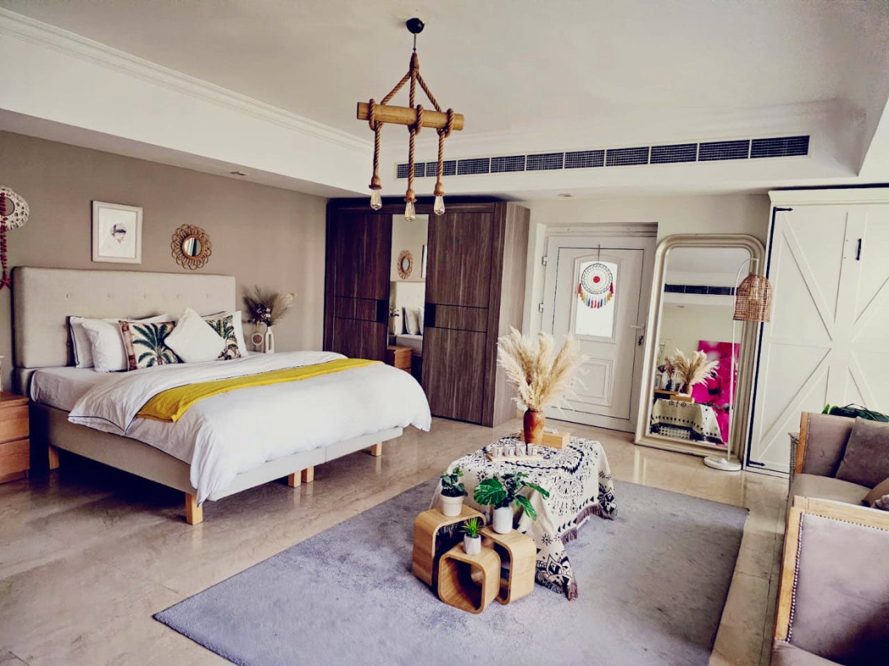  The Cottage  -  Elegant 19,000 Sq. Ft. Retreat: Luxurious Living with Private Garden, Pool, and Dual Kitchens  - Gallery -  1