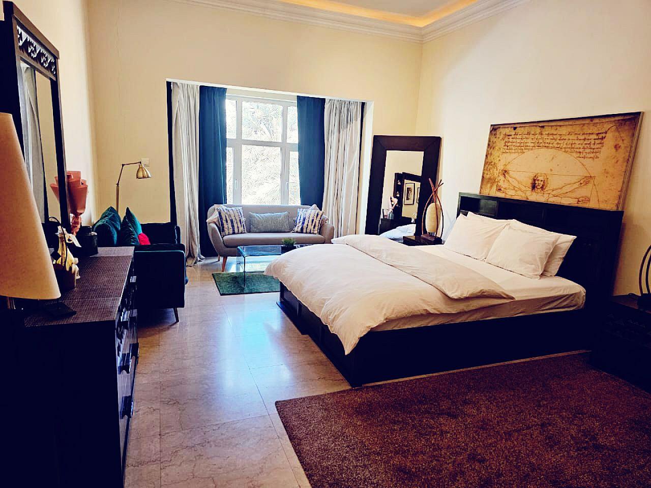  Namaste  -  Elegant 19,000 Sq. Ft. Retreat: Luxurious Living with Private Garden, Pool, and Dual Kitchens  - Gallery -  26