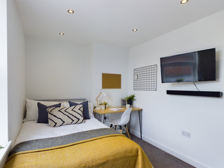  6 Bedroom House - 328 Upper Parliament Street  -  Upper Parliament Street  - Gallery -  1