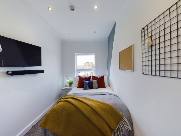  6 Bedroom House - 328 Upper Parliament Street  -  Upper Parliament Street  - Gallery -  11