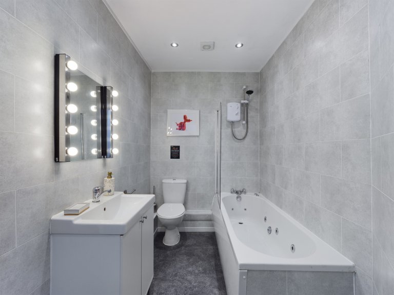 6 Bedroom House - 328 Upper Parliament Street  -  Upper Parliament Street  - Gallery -  12