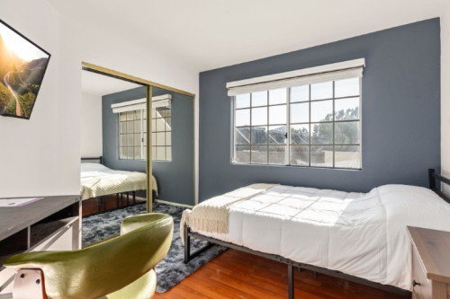Ashton Ave - Gallery - 10