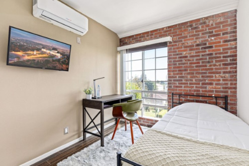 Ashton Ave - Gallery - 8