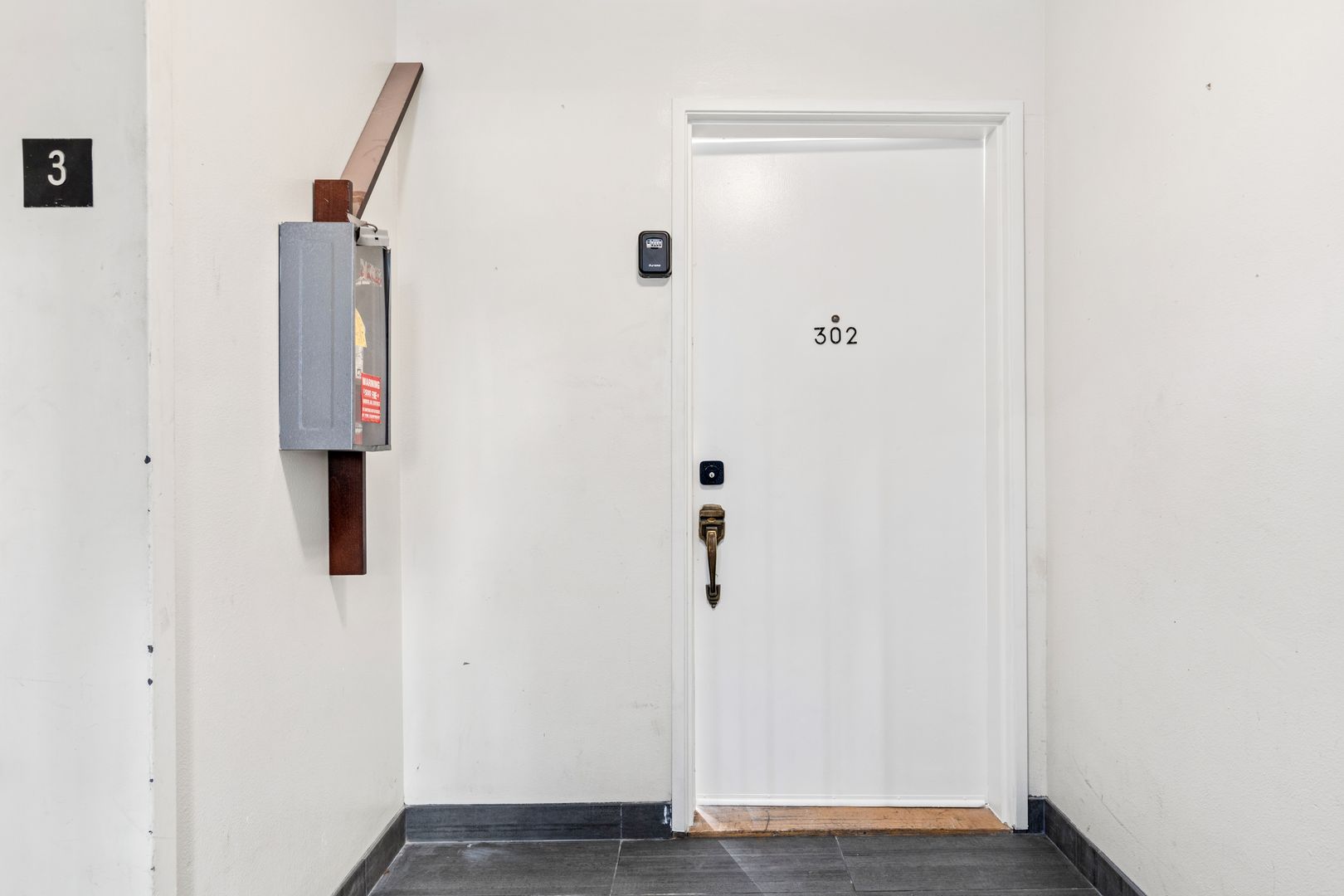 10777 Ashton 302 - Twin Room 5 - B - Ashton Ave - Gallery - 4