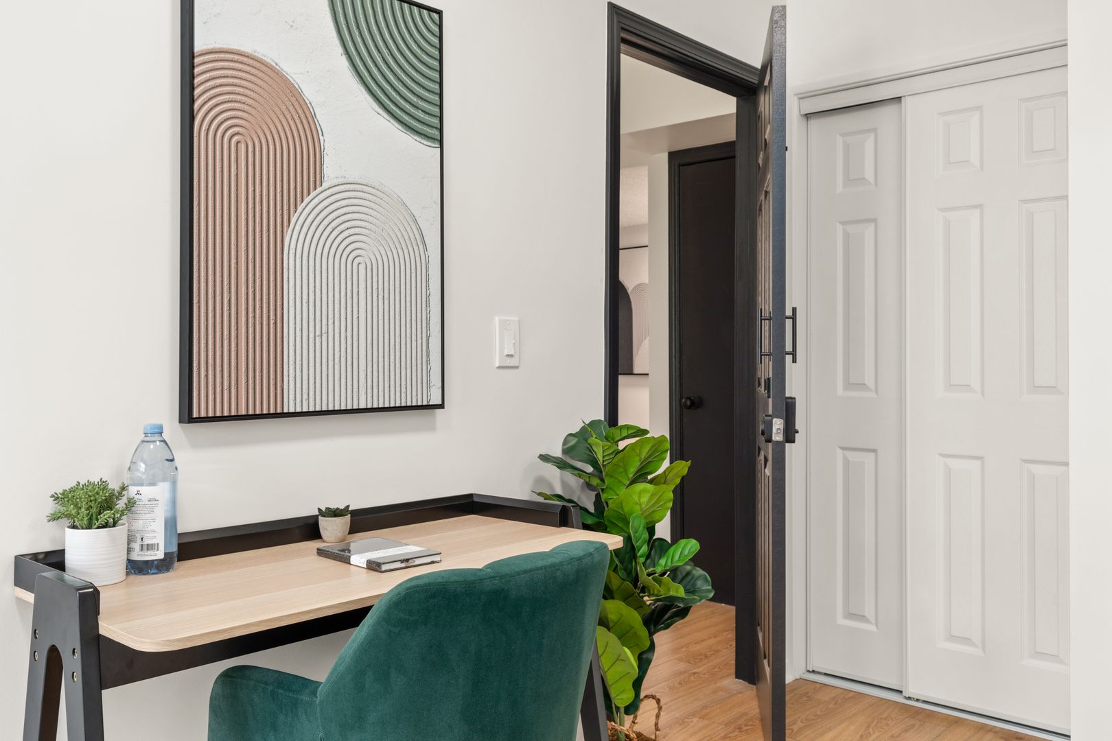  1823 Pelham 7 - Room 1 / Single Room 4 (Loft) - 4  -  Pelham Ave  - Gallery -  2