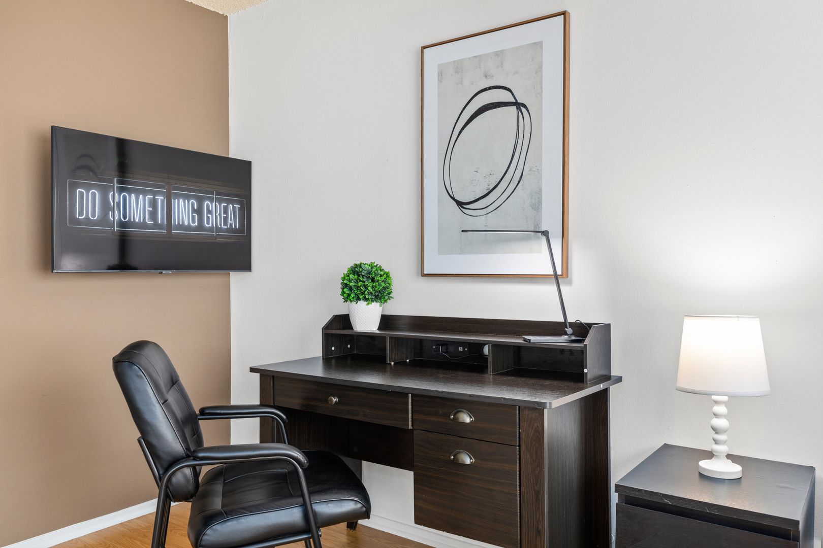  1823 Pelham 3 - Room 3  -  Pelham Ave  - Gallery -  6