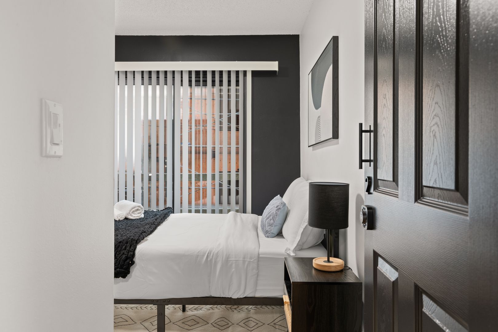 1823 Pelham 4 - Room 2 - Pelham Ave - Gallery - 5