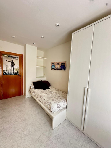 Very nice single bedroom in Castelló de la Plana