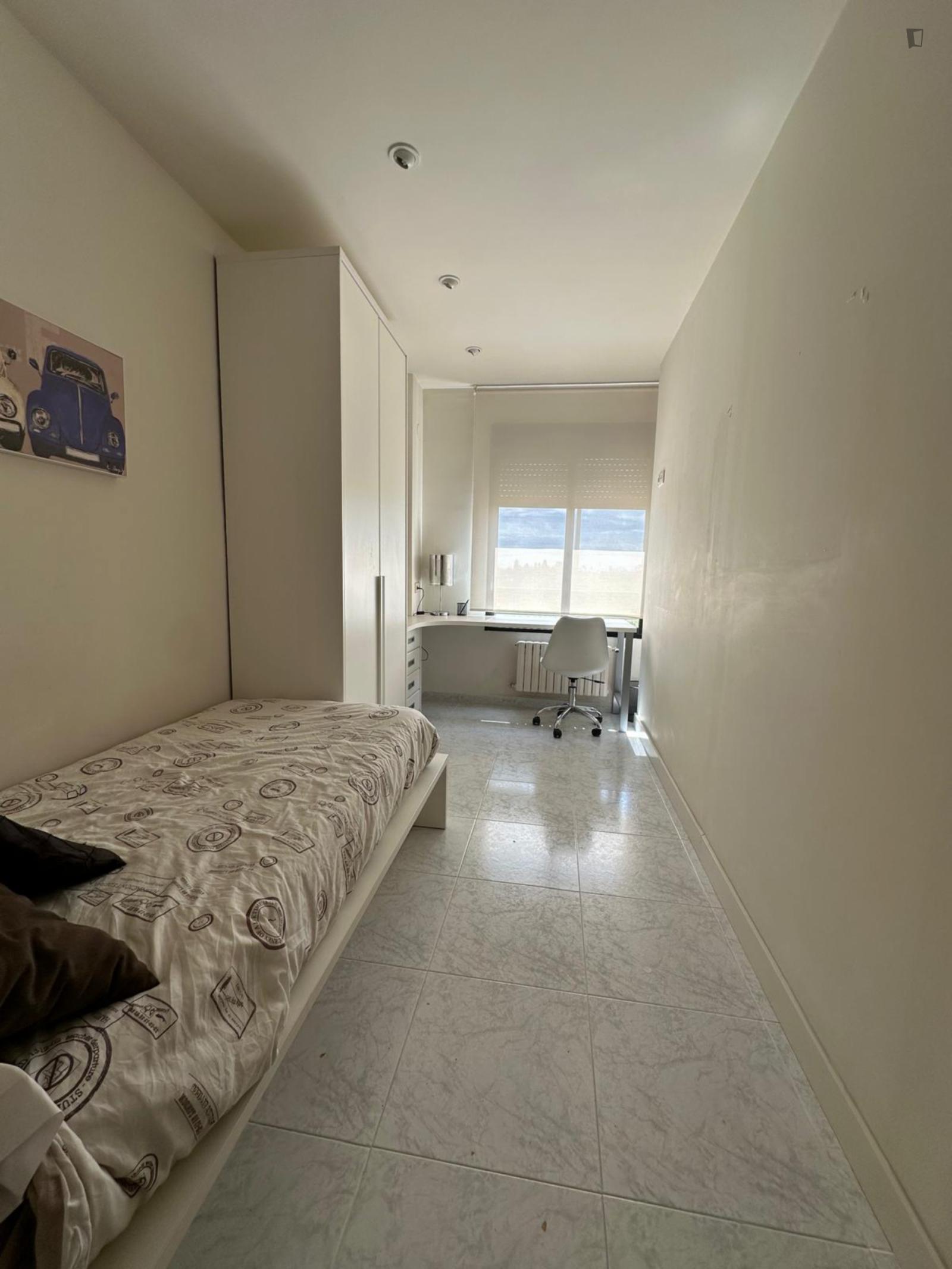 Very Nice Single Bedroom In Castelló De La Plana - 1