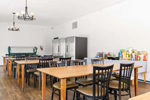 Hilgard Ave - Gallery - 11