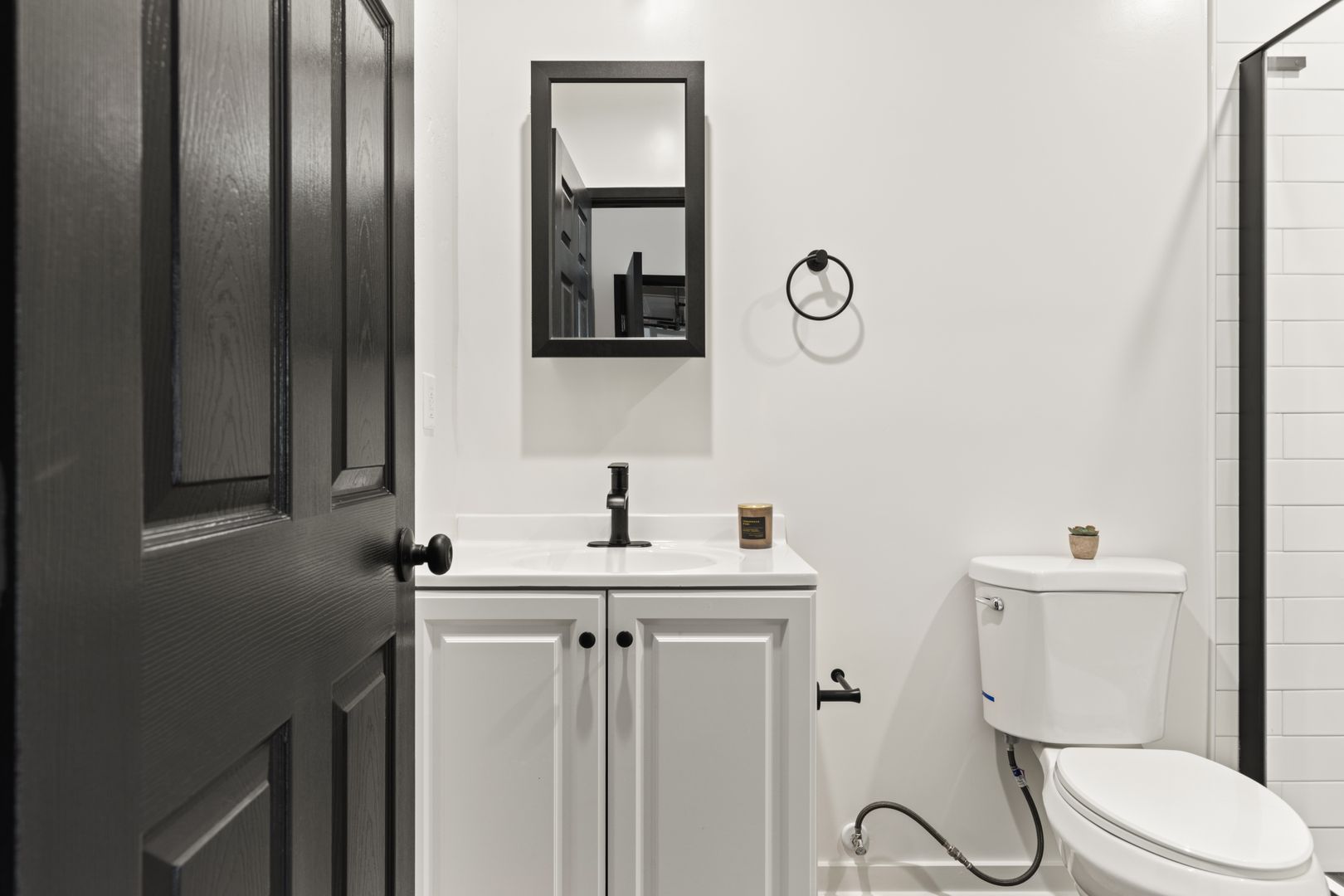 Twin Room With A Common Bathroom - 832 Hilgard - Hilgard Ave - Gallery - 6