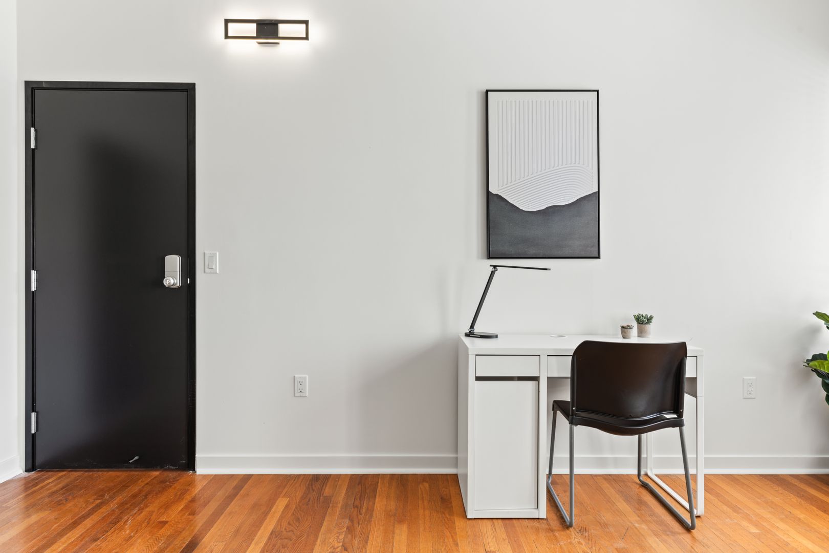 Twin Room With A Common Bathroom - 832 Hilgard - Hilgard Ave - Gallery - 4