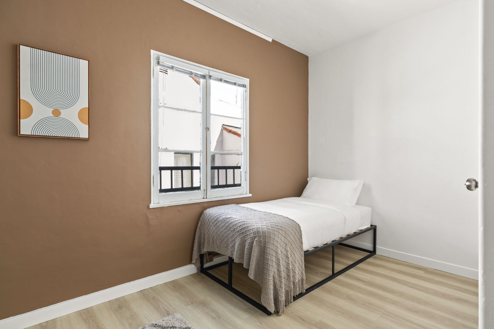  840 Hilgard - Room 310  -  Hilgard Ave  - Gallery -  2