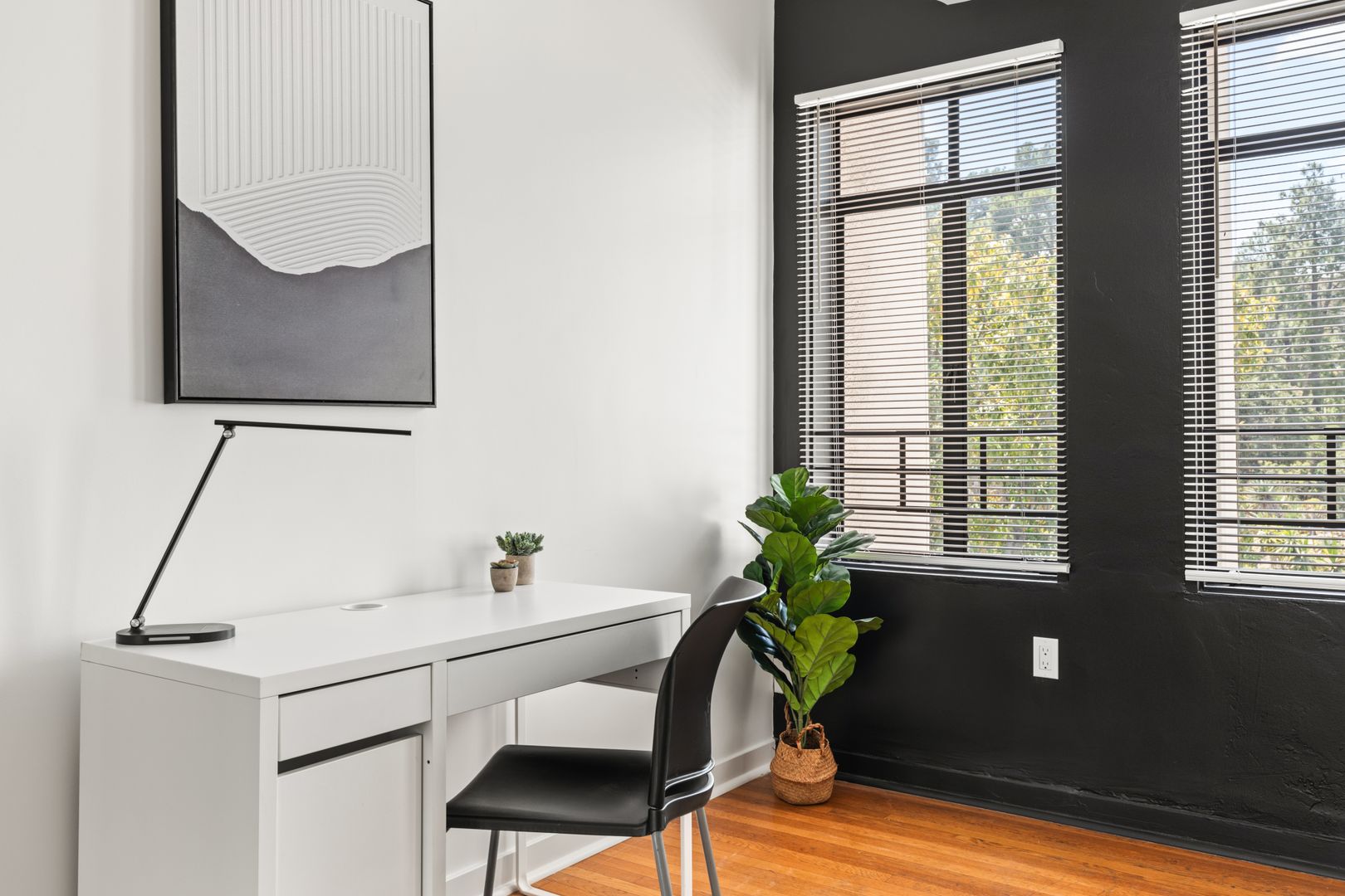 832 Hilgard - Room 207 - B - Hilgard Ave - Gallery - 3