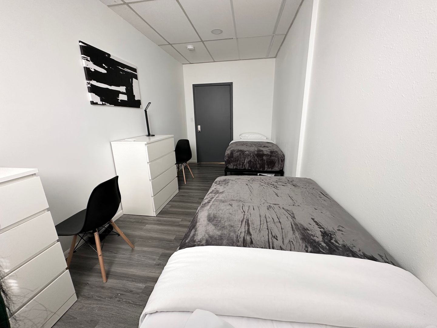 832 Hilgard - Room 311 - D - Hilgard Ave - Gallery - 3