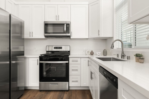 Kelton Ave  - Gallery -  5