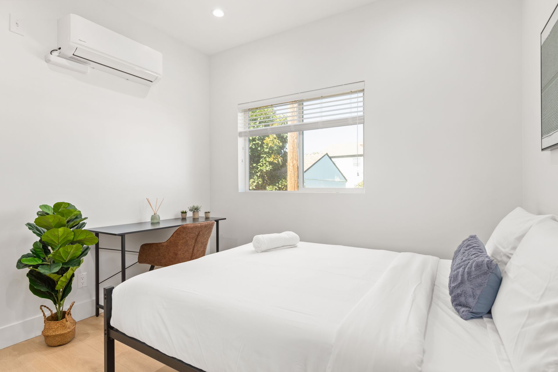 1736 Kelton Ave - Single Room - Kelton Ave - Gallery - 10