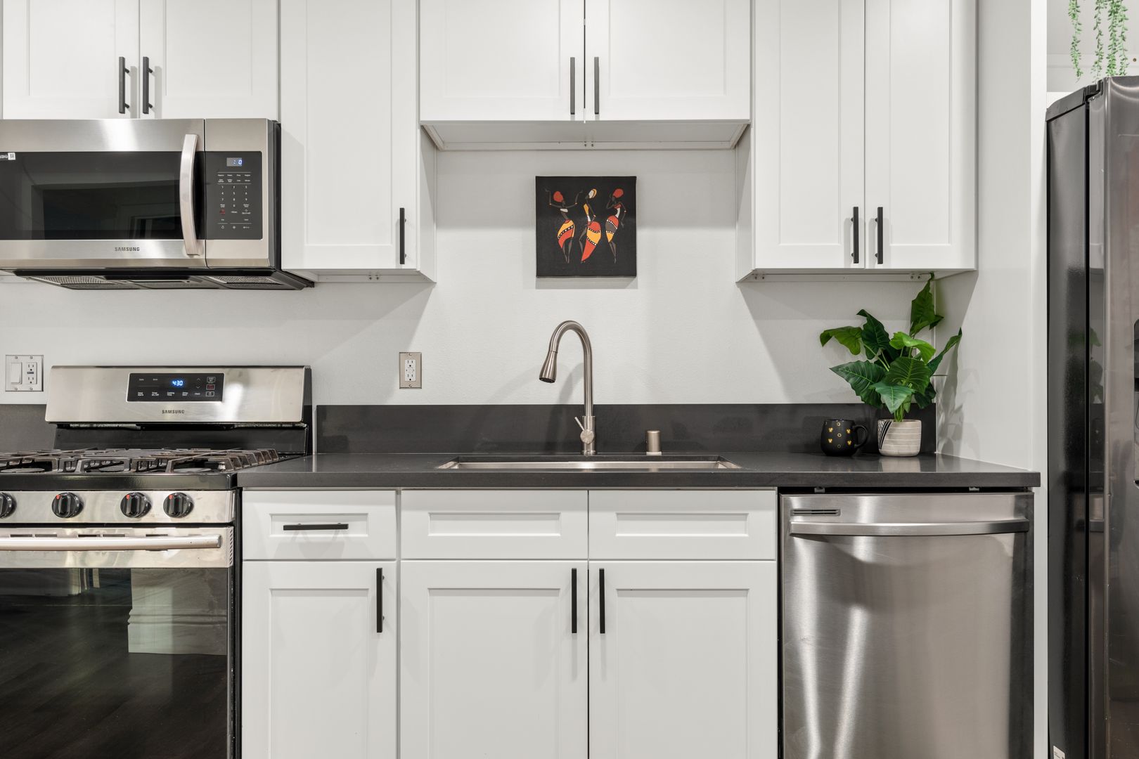 Single Room With An Ensuite Bathroom In A 5 Bedroom Apartment - 1517 Selby Ave - 5