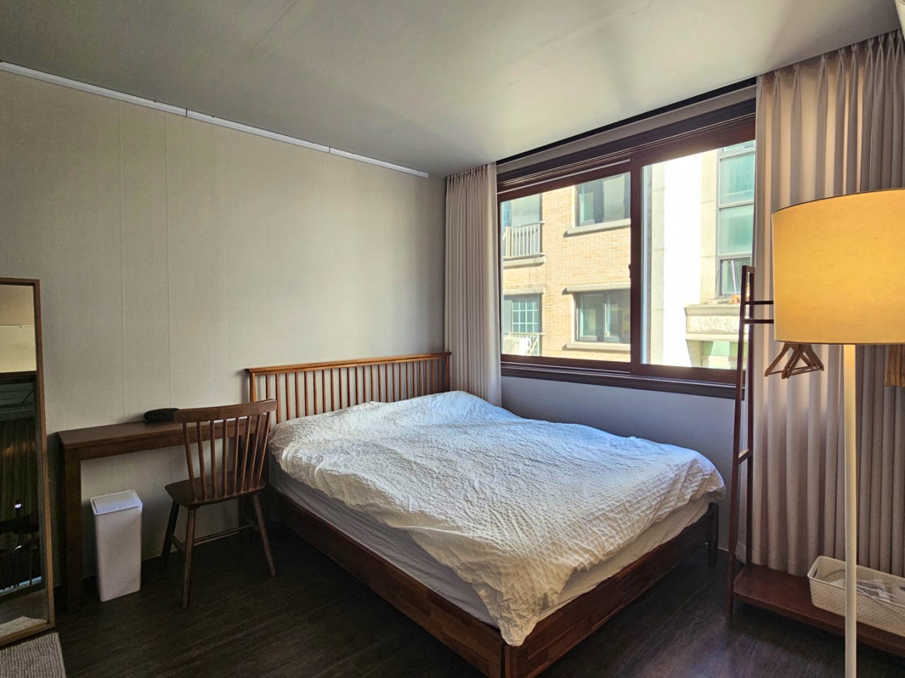  Private Room With A Private Shower  -  Renovated Korean-Style Family Home with Coworking Space & Garden Oasis  - Gallery -  3