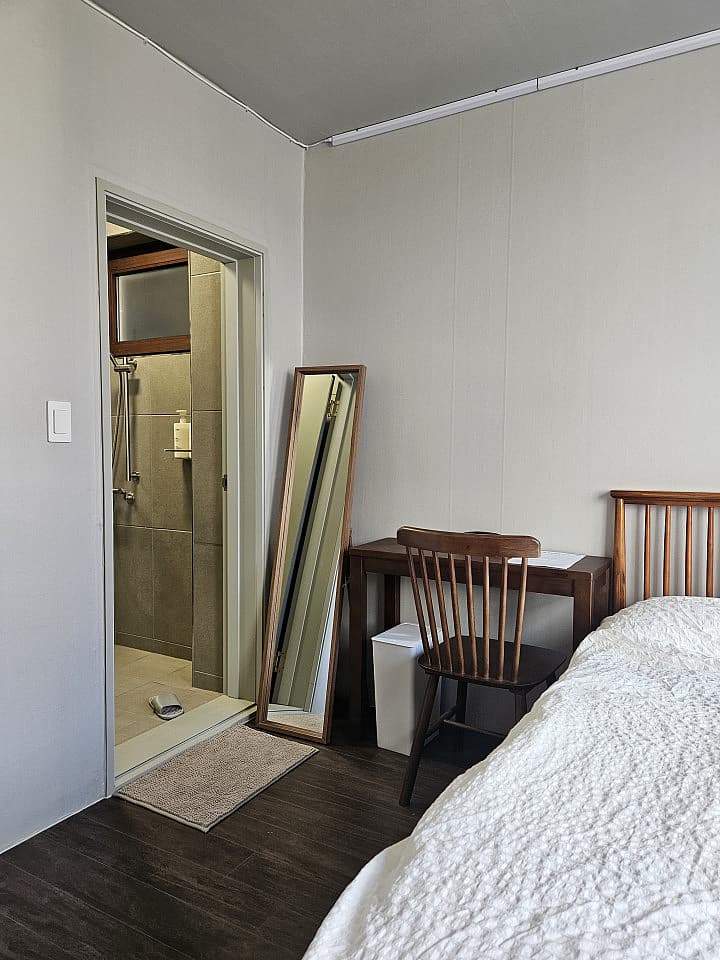  Private Room With A Private Shower  -  Renovated Korean-Style Family Home with Coworking Space & Garden Oasis  - Gallery -  24