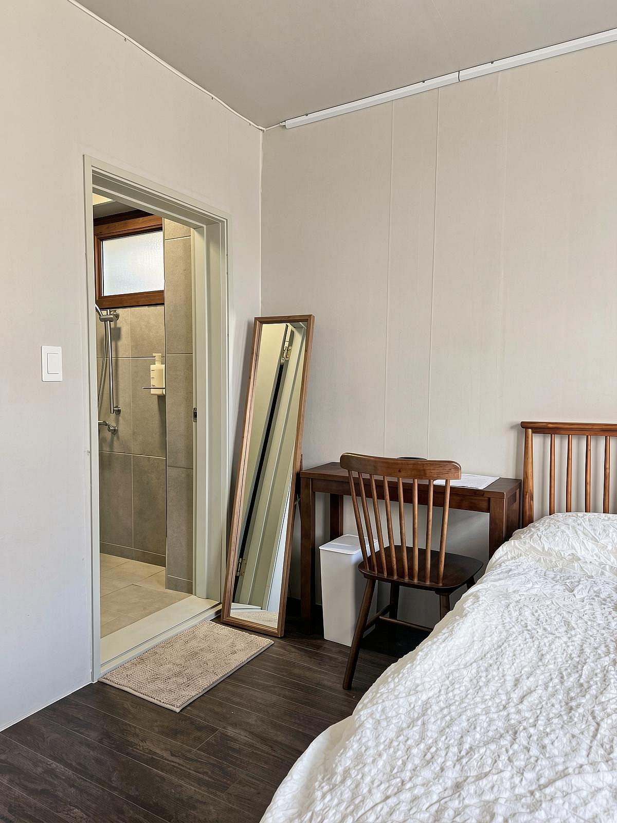 Private Room With A Private Shower  -  Renovated Korean-Style Family Home with Coworking Space & Garden Oasis  - Gallery -  30