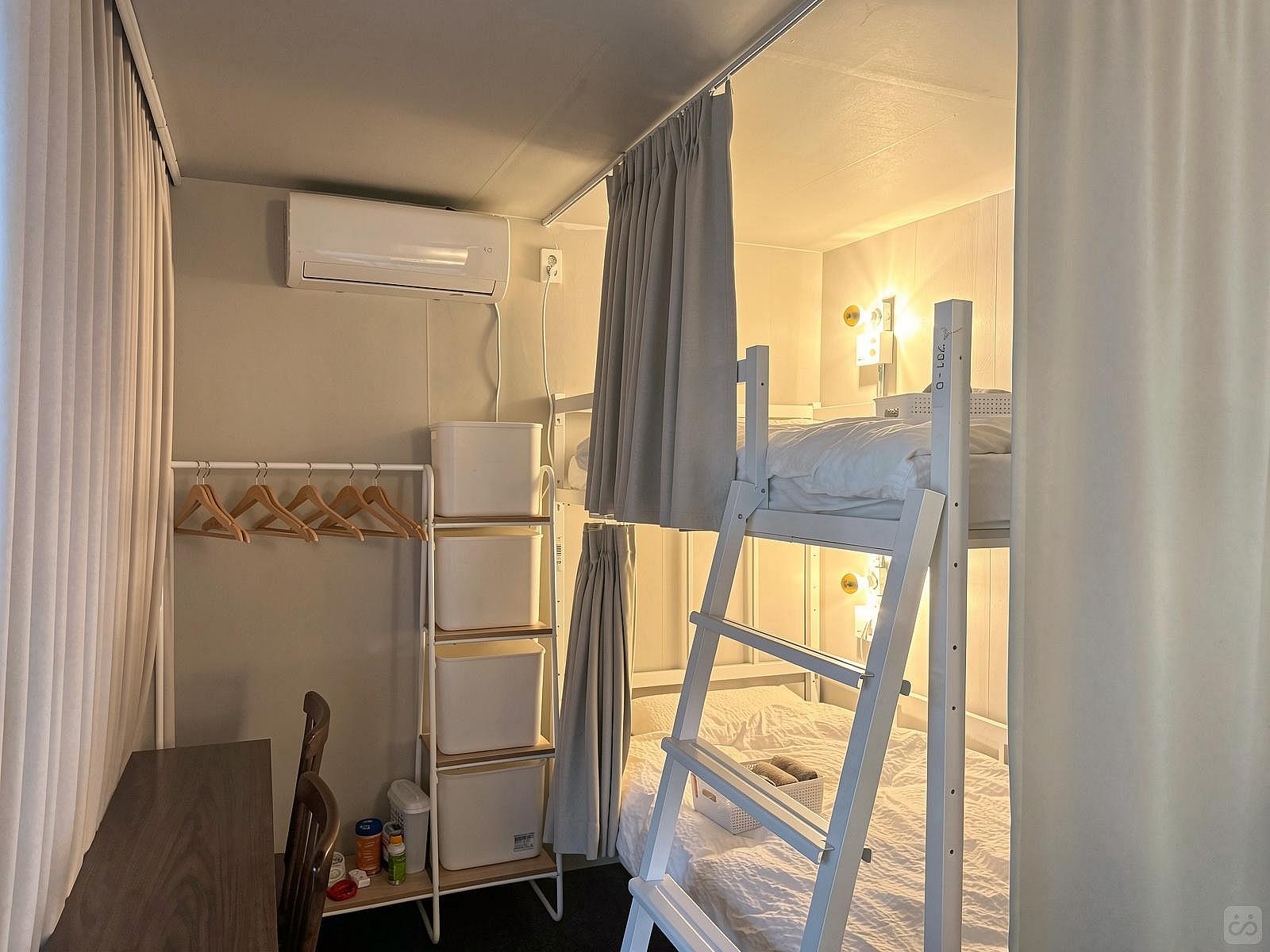  Bed In A 4-Bed Mixed Gender Room  -  Renovated Korean-Style Family Home with Coworking Space & Garden Oasis  - Gallery -  27
