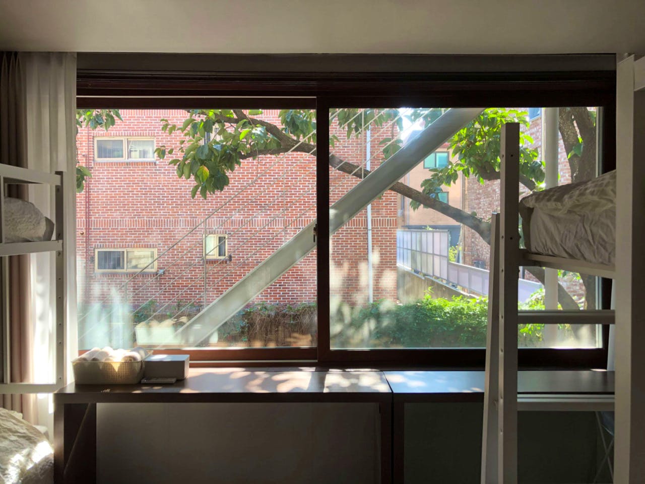  Bed In A 4-Bed Mixed Gender Room  -  Renovated Korean-Style Family Home with Coworking Space & Garden Oasis  - Gallery -  5