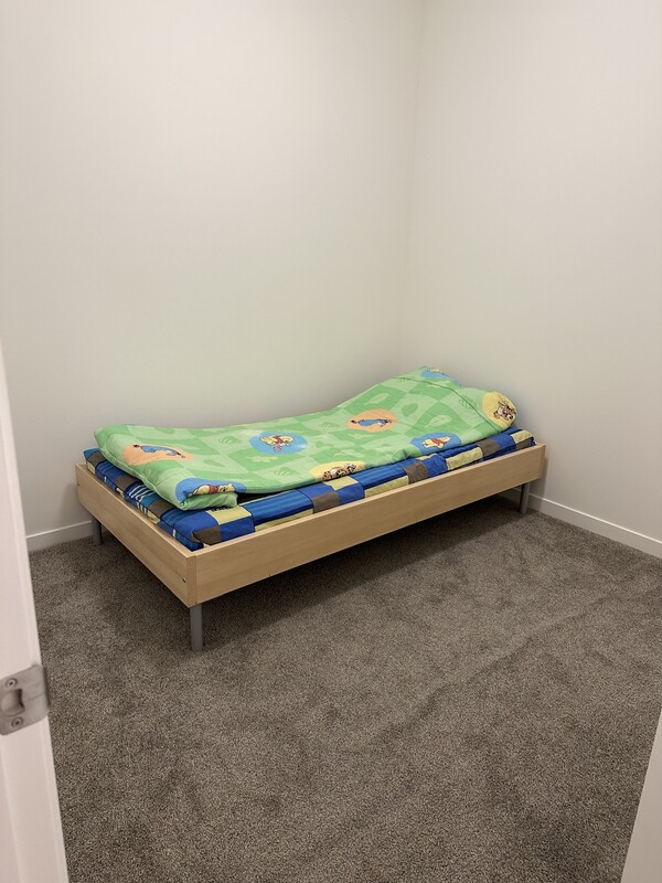 Room 1(Full Room) - One bedroom in SE Calgary - Gallery - 1