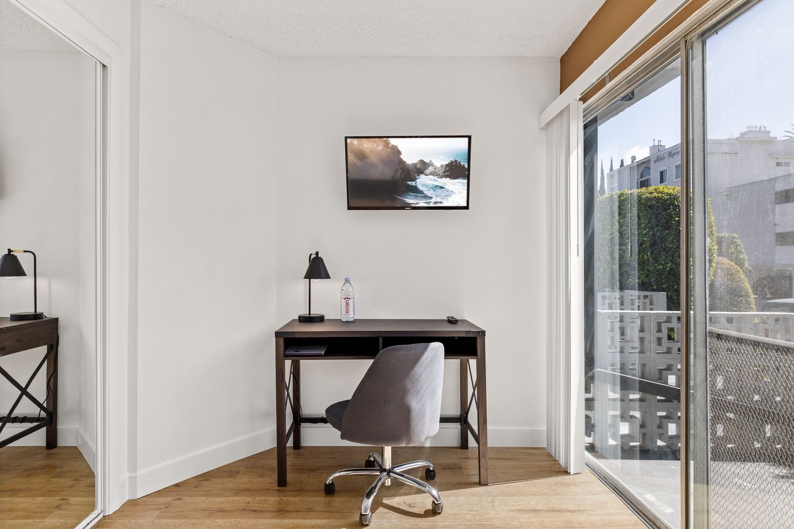 1700 Malcolm 101 - Single Room 1 - 4