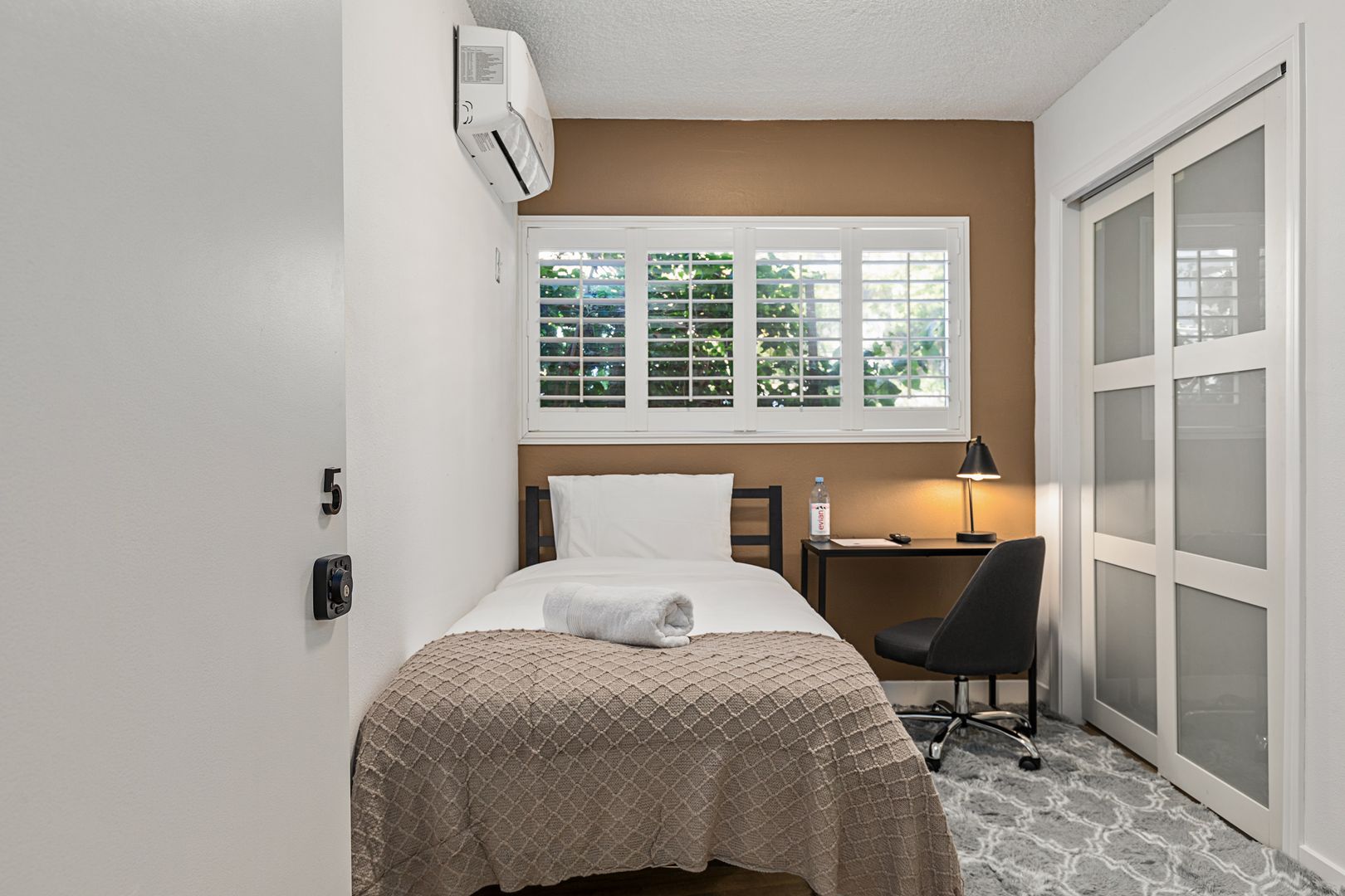 1700 Malcolm 101 - Single Room 6 - 2