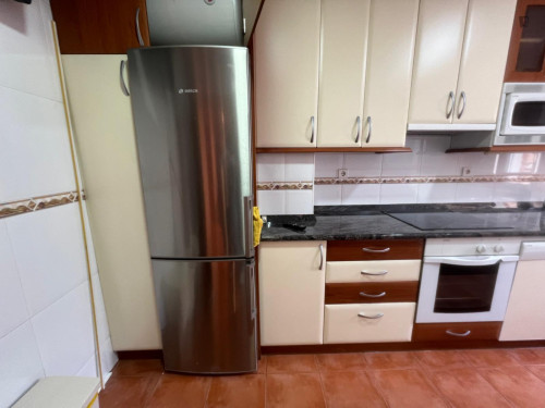 Neat and cosy double ensuite bedroom in the centre of Burgos