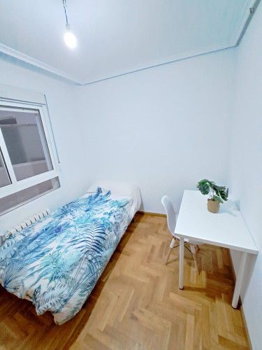 Homely single bedroom in the heart of Albacete