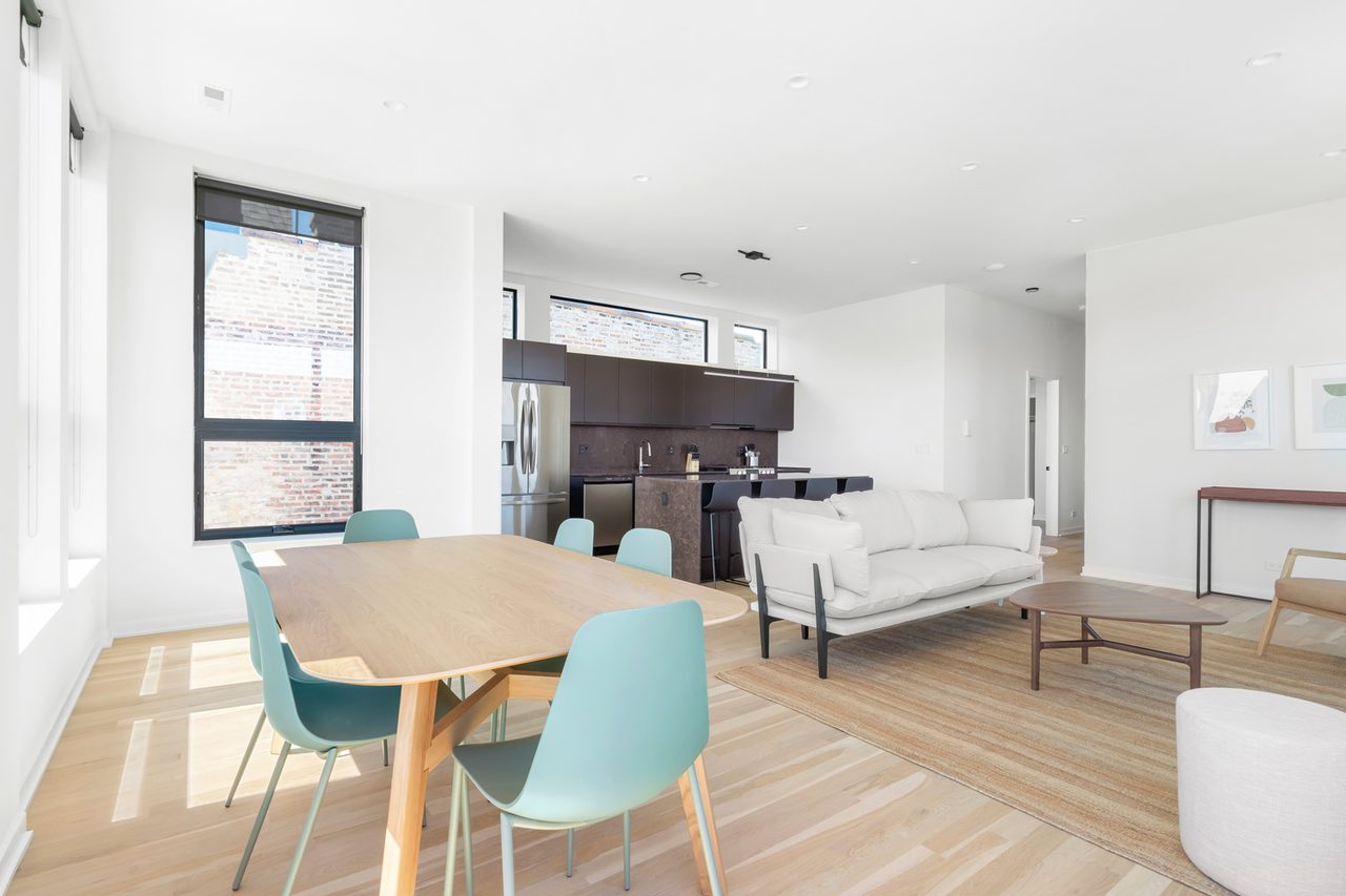 #1860: Pilsen - Queen Bedroom C - #1860: Pilsen - Gallery - 7