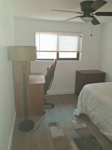 North Clairemont  room in 6 BR home - Gallery - 10