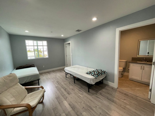 Stylish budget-friendly housing right in Downtown LA - Gallery - 19