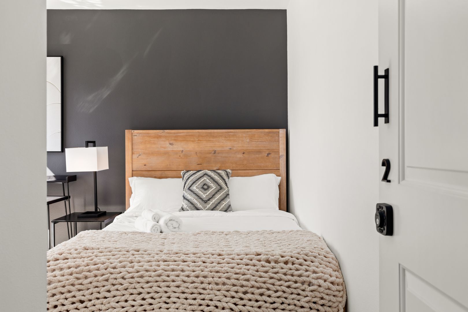 10791-2 Ohio Ave - Single Room 2 - 10791-10799 Ohio Ave - Gallery - 7