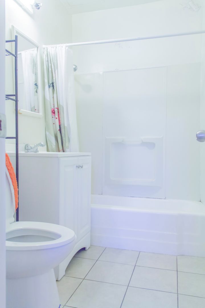 1637 Berkeley - Single Room 3 (Lego) - 3 - Berkeley St. - Gallery - 2