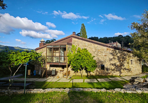 Discover Nature and History: Unique Coliving Retreat in Vila de Cruces