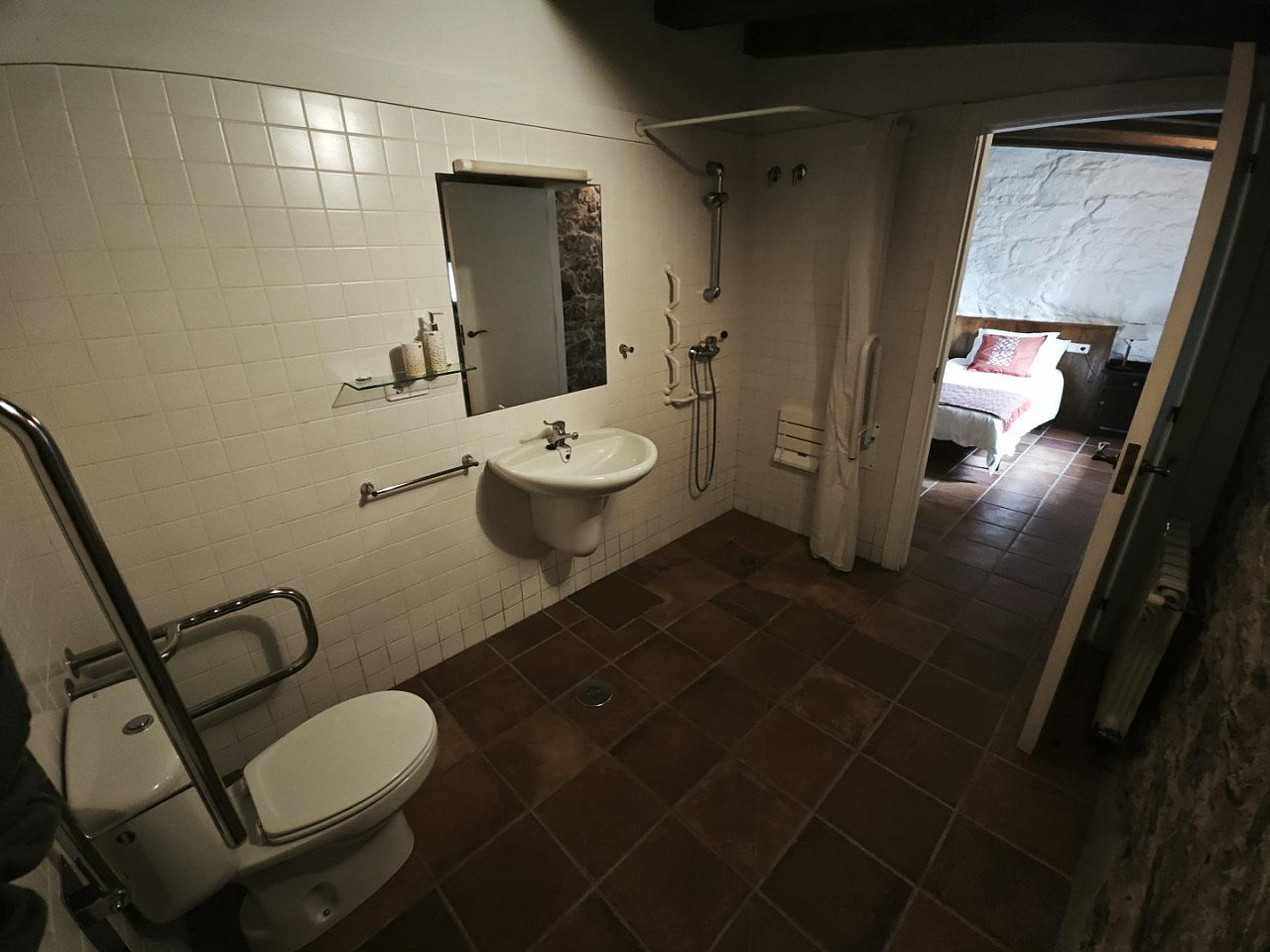  Private Room 3  -  Discover Nature and History: Unique Coliving Retreat in Vila de Cruces  - Gallery -  80