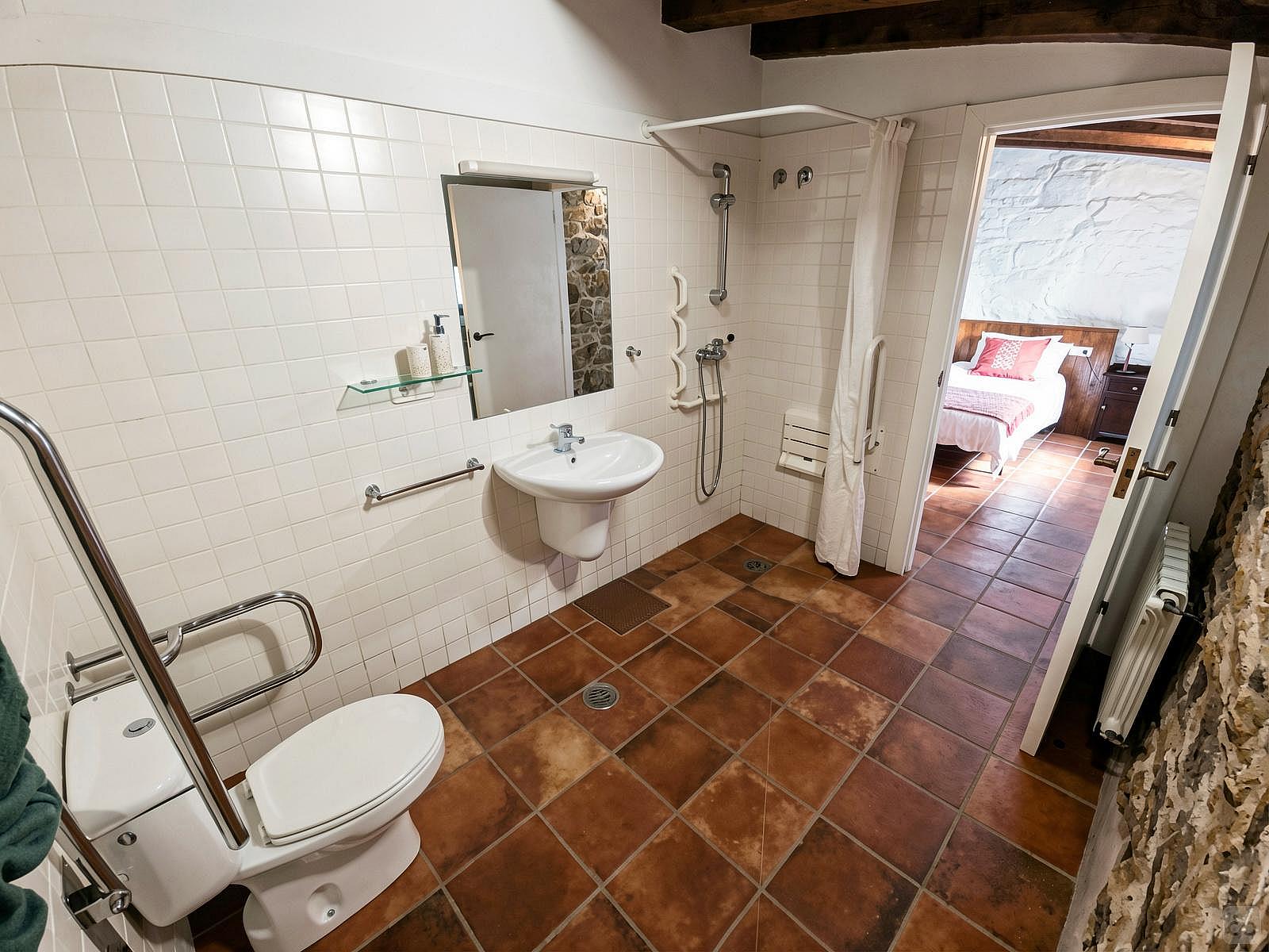  Private Room 3  -  Discover Nature and History: Unique Coliving Retreat in Vila de Cruces  - Gallery -  100