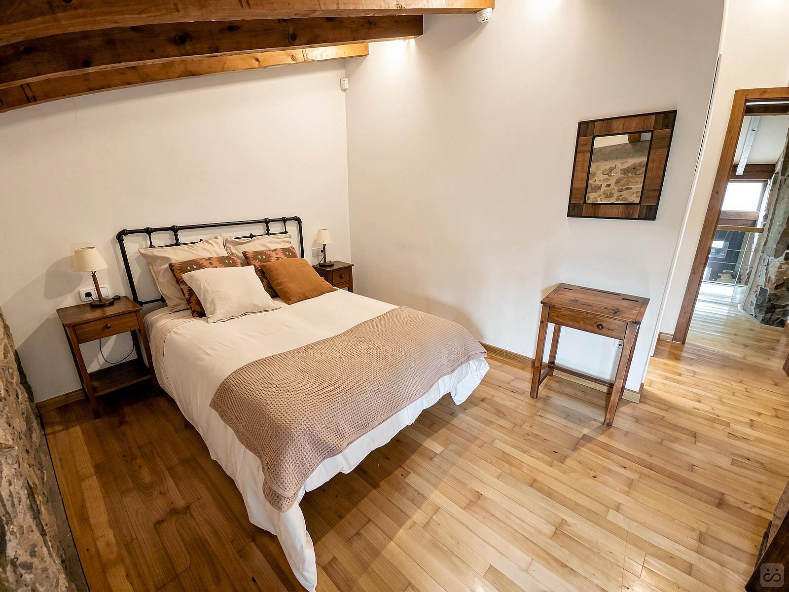  Private Room 1  -  Discover Nature and History: Unique Coliving Retreat in Vila de Cruces  - Gallery -  45