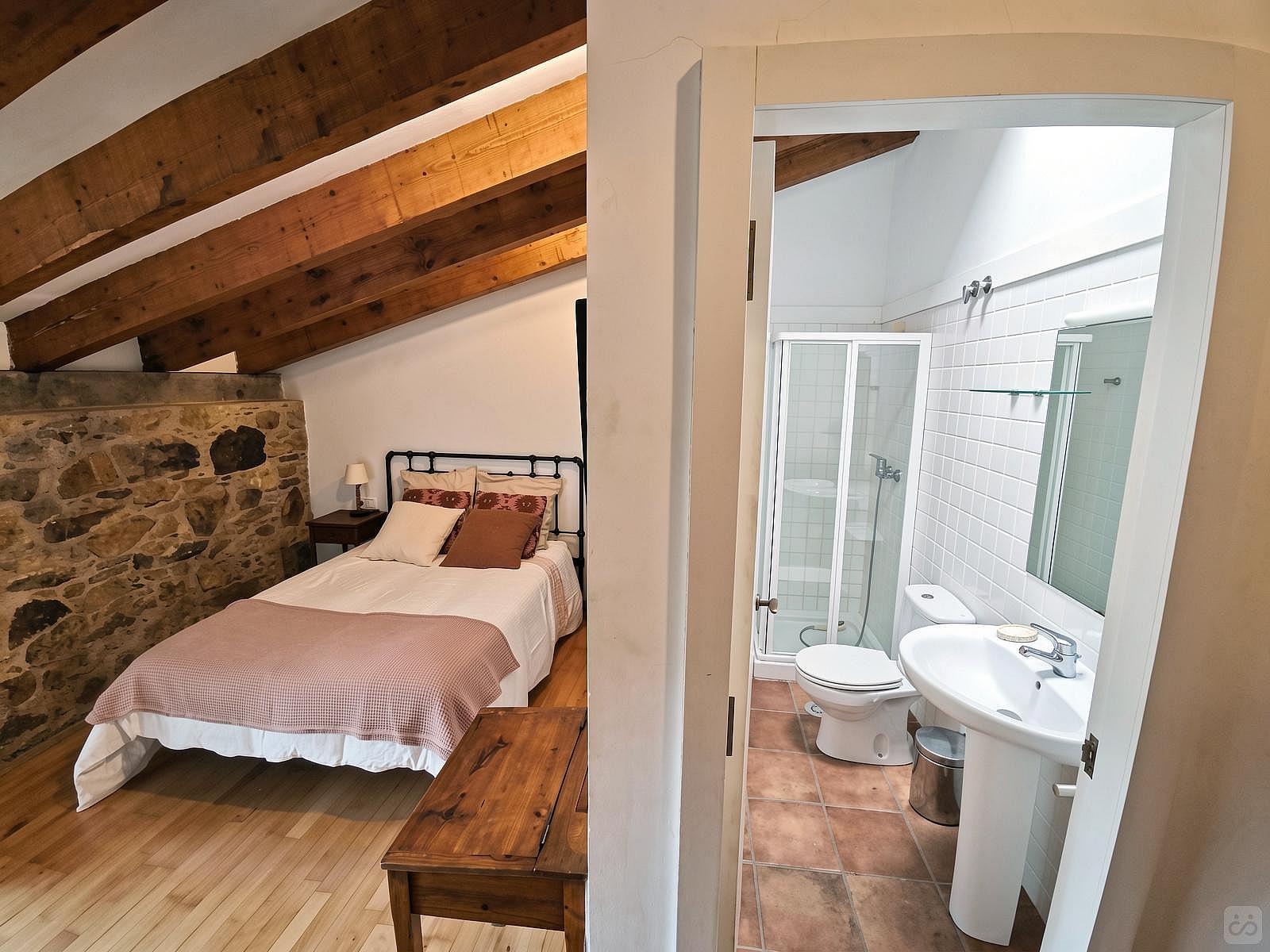 Private Room 1  -  Discover Nature and History: Unique Coliving Retreat in Vila de Cruces  - Gallery -  49
