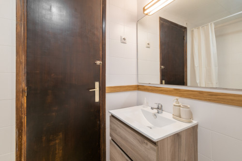 Vibrant Coliving Experience in Les Corts, Barcelona