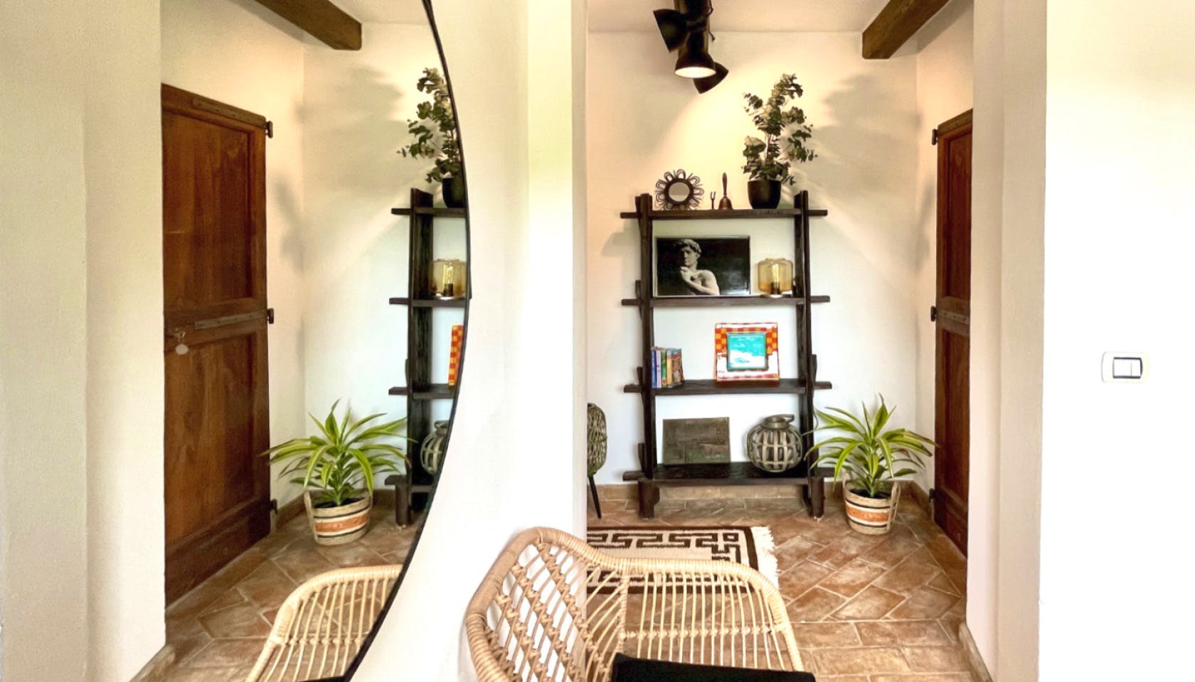 Medium Apartment - 11