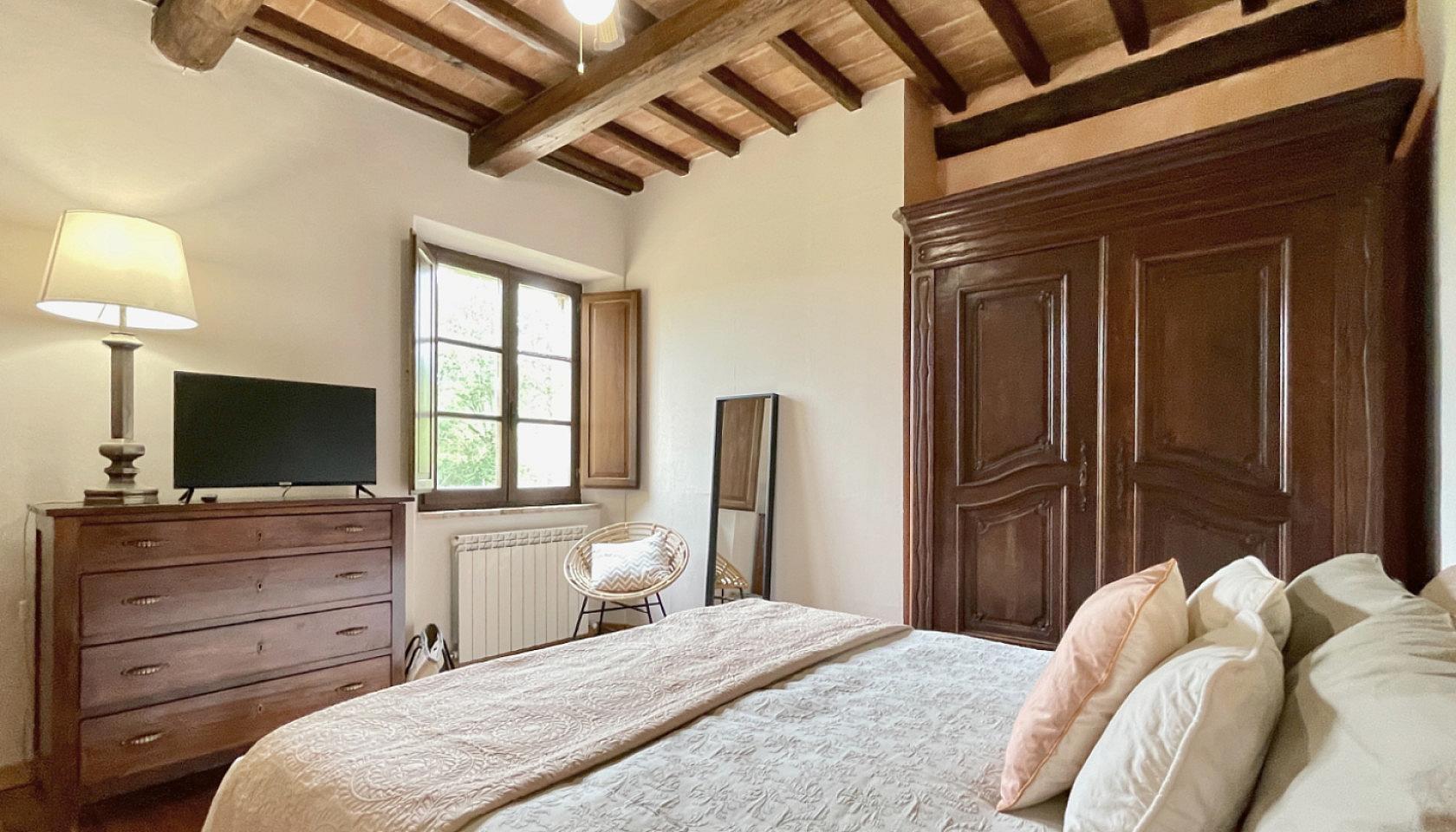 Large Apartment - 33