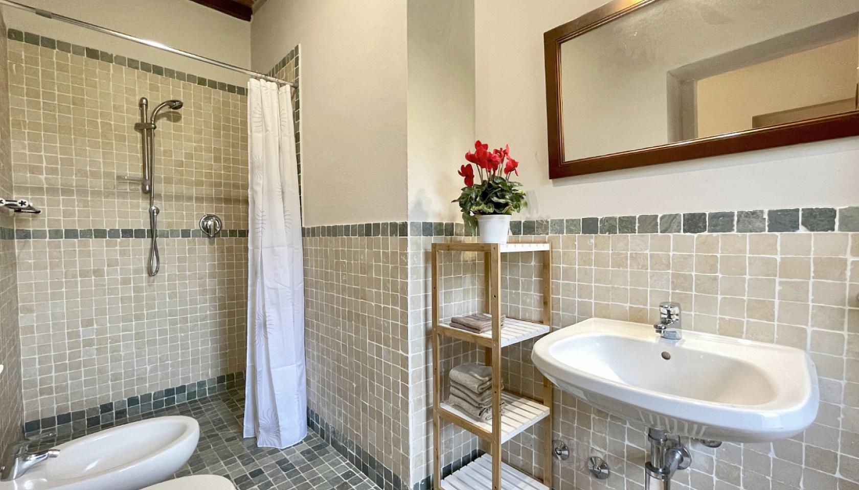 Small/Medium Apartment - 35